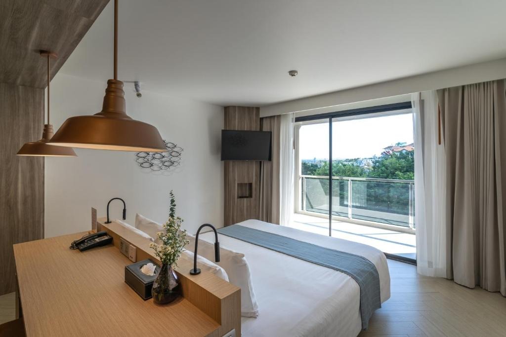 هتل گلدن تولیپ بیچ ریزورت